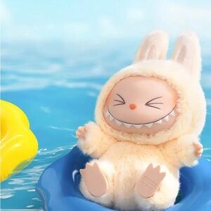 LABUBU Have a Seat Sisi